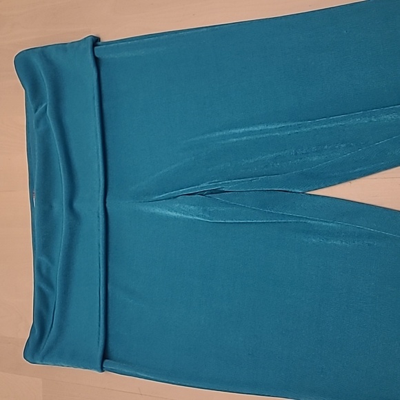 EUC Urban Outfitters Fold Fown Fit n' Flare Fold Down Pants - Picture 13 of 15